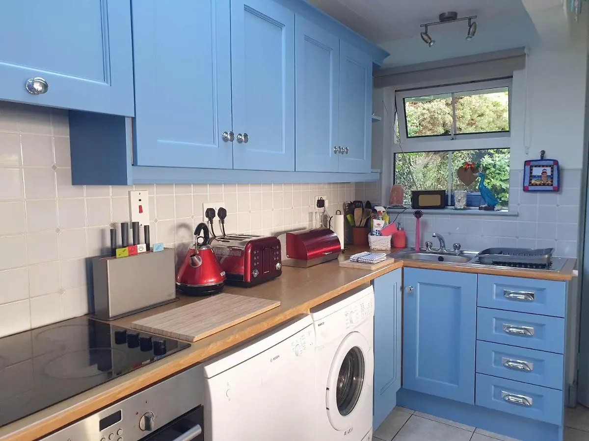 Idyllic Inchydoney Beach Cottage - Amazing Sea Views, Path To Beach! Cork Holiday home