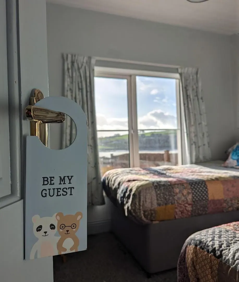 Idyllic Inchydoney Beach Cottage - Amazing Sea Views, Path To Beach! Cork Ireland