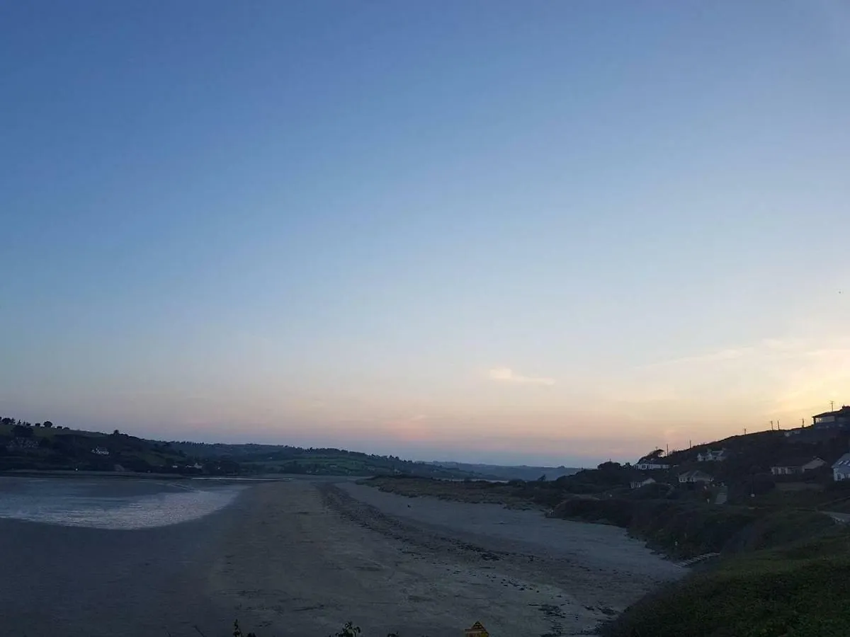 Idyllic Inchydoney Beach Cottage - Amazing Sea Views, Path To Beach! Cork Holiday home