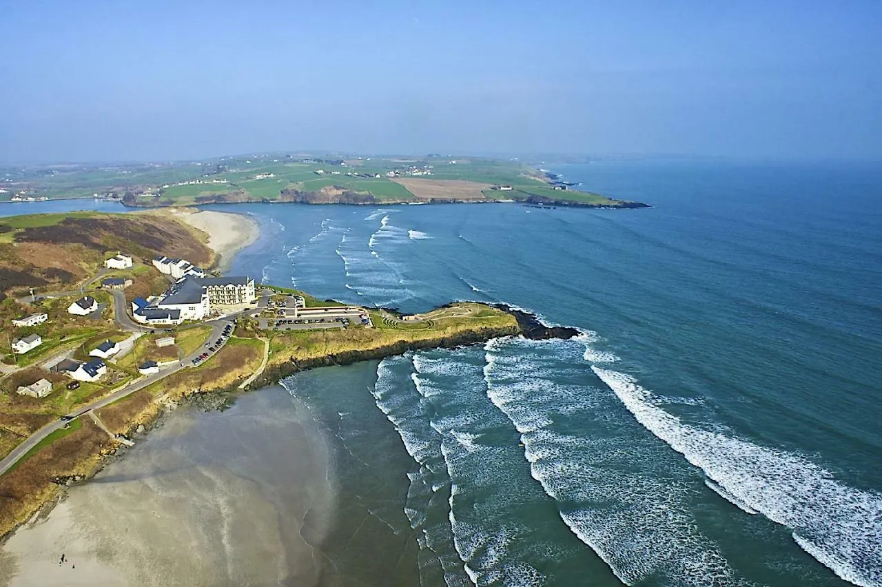 Idyllic Inchydoney Beach Cottage - Amazing Sea Views, Path To Beach! Cork